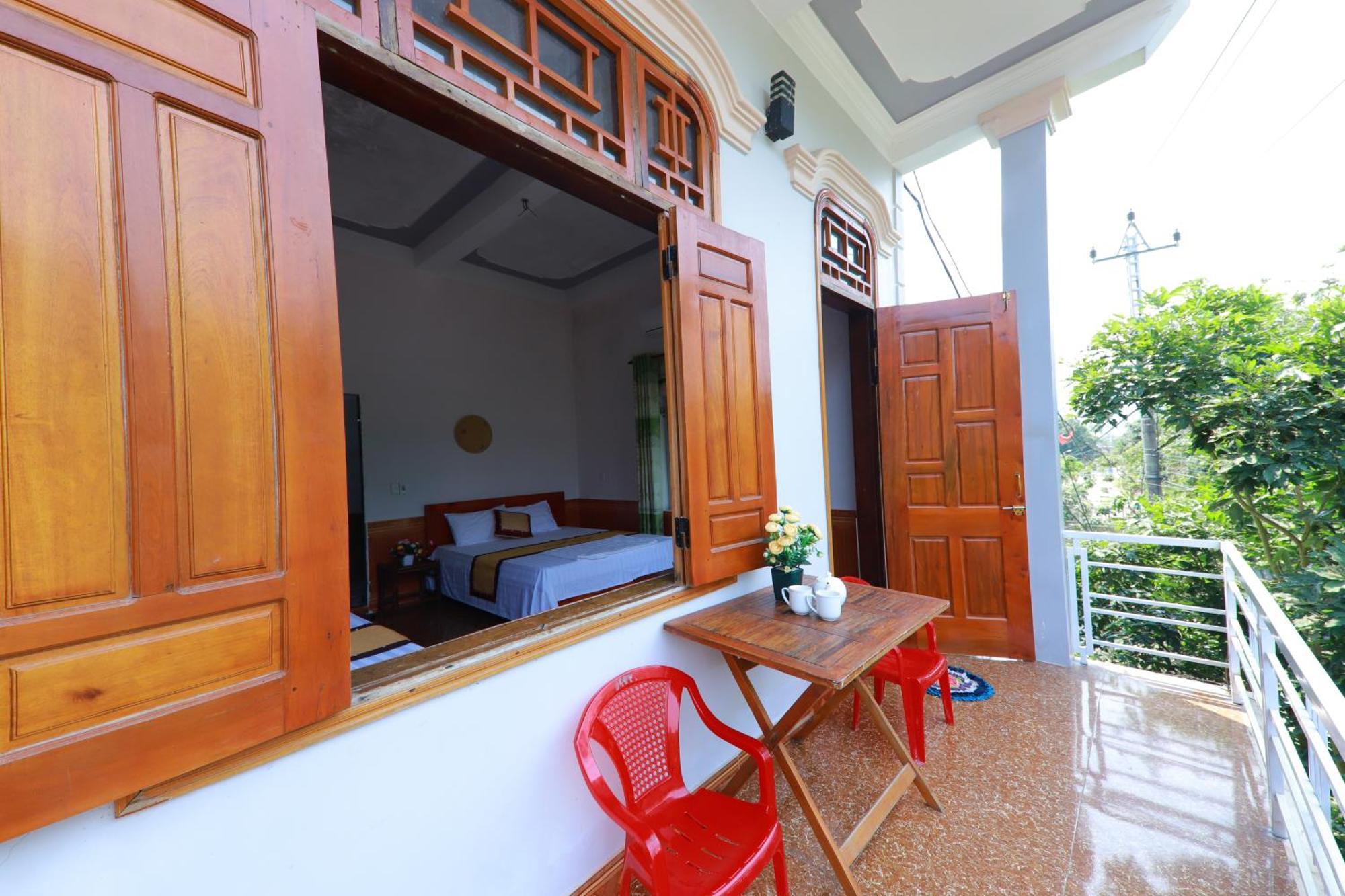 Green Riverside Cosy Home Phong Nha Bagian luar foto