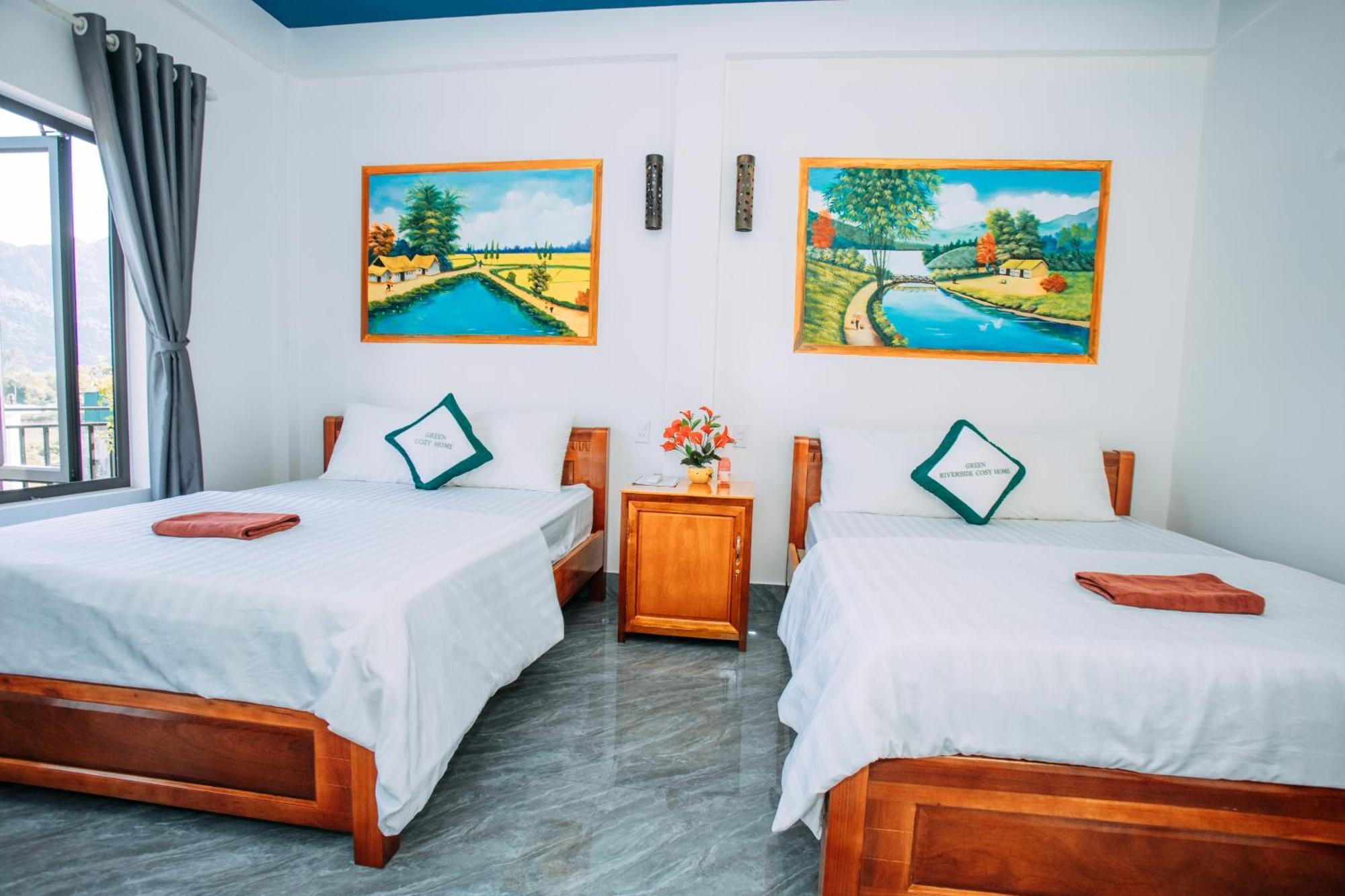 Green Riverside Cosy Home Phong Nha Bagian luar foto