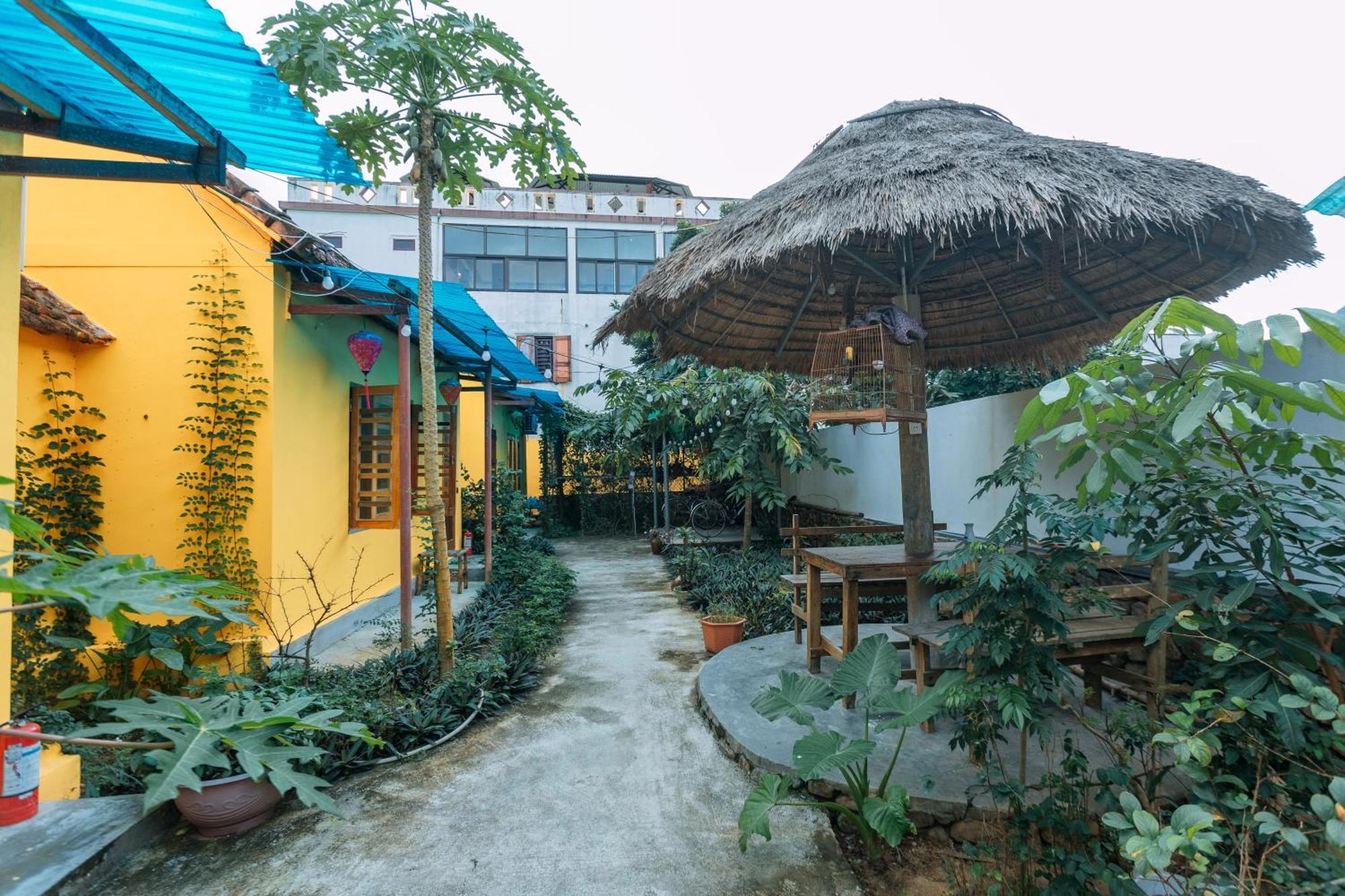 Green Riverside Cosy Home Phong Nha Bagian luar foto